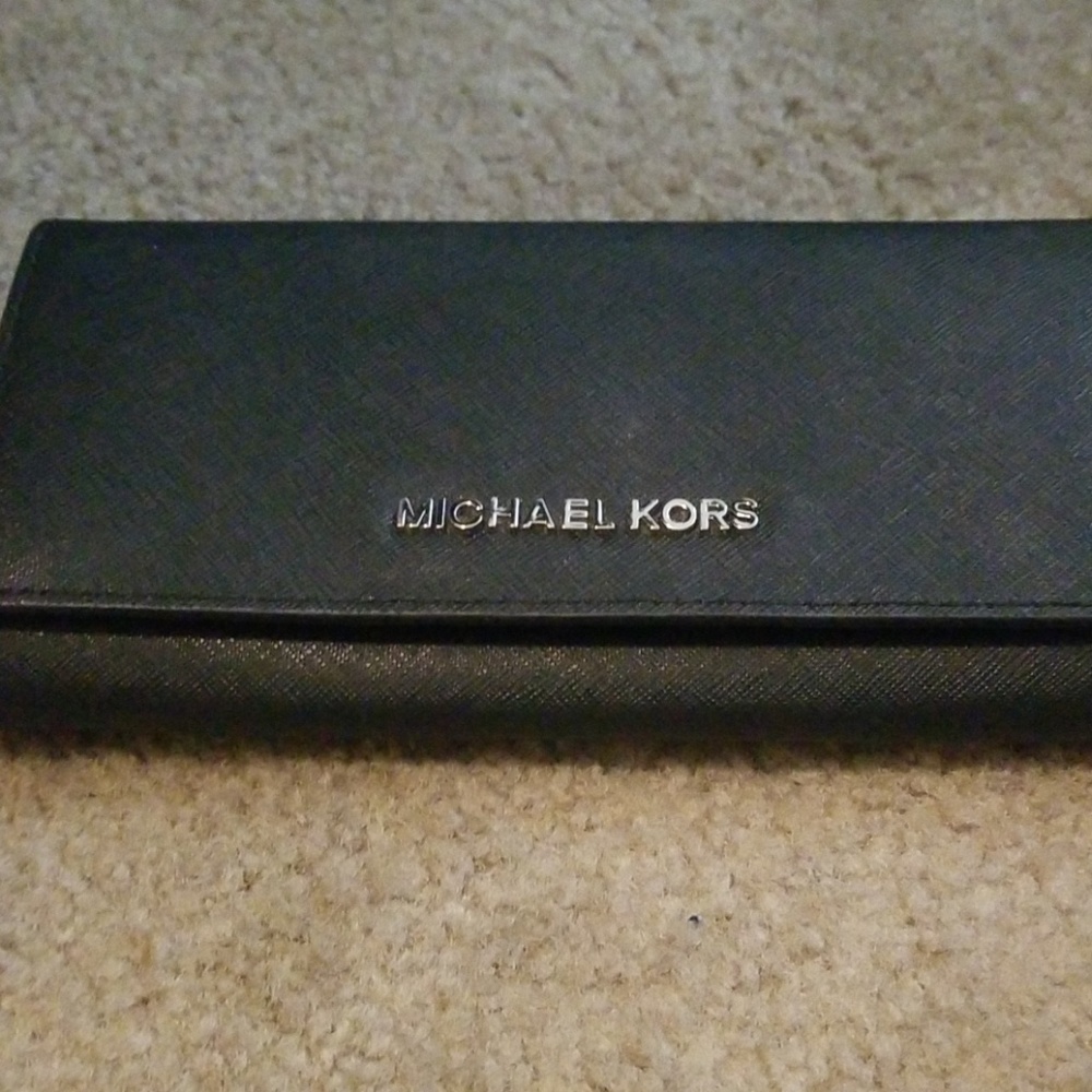 Michael Kors wallet